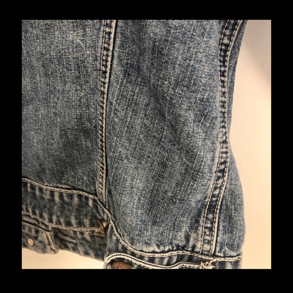 Women’s Gap jean jacket - Picture 12 of 14